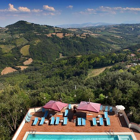 Albergo Centopini Gemmano Bagian luar foto