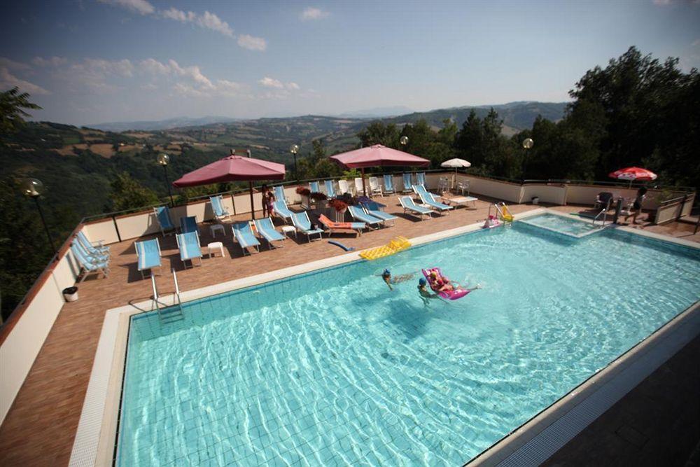 Albergo Centopini Gemmano Bagian luar foto