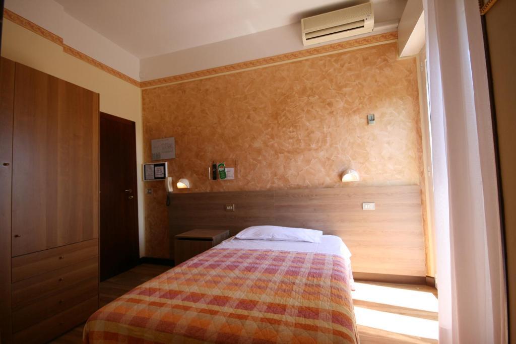Albergo Centopini Gemmano Ruang foto